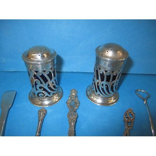 153 - A parcel of antique and later silver and white metal items, to include a pair of art nouveau salt po... 