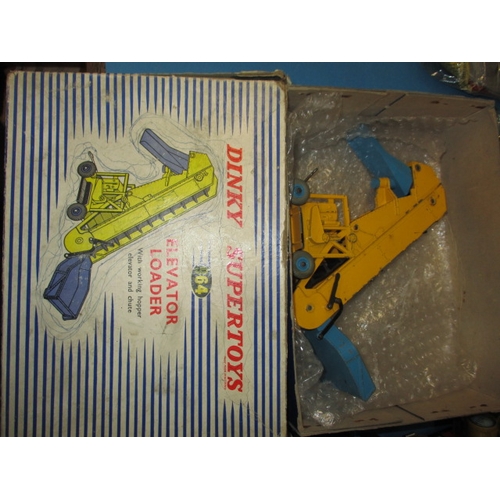 251 - A parcel of vintage toys to include tin-plate and diecast, all in well used condition