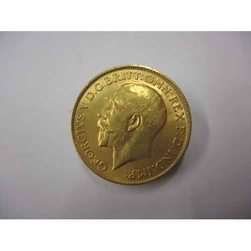 88 - A George V full gold sovereign dated 1913, a circulated coin with good definition of features