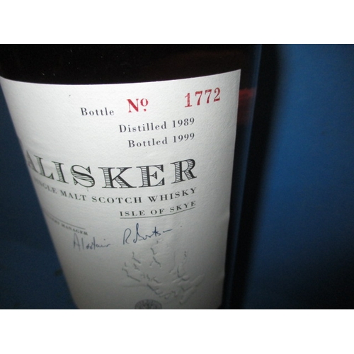 155 - A limited edition 70cl bottle of Talisker single malt whisky, no 1772/7000, bottled 1999, settled ve... 