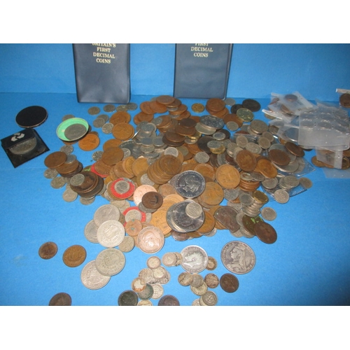 70 - A parcel of mainly pre-decimal vintage coins, to include some silver and part silver examples, all i... 