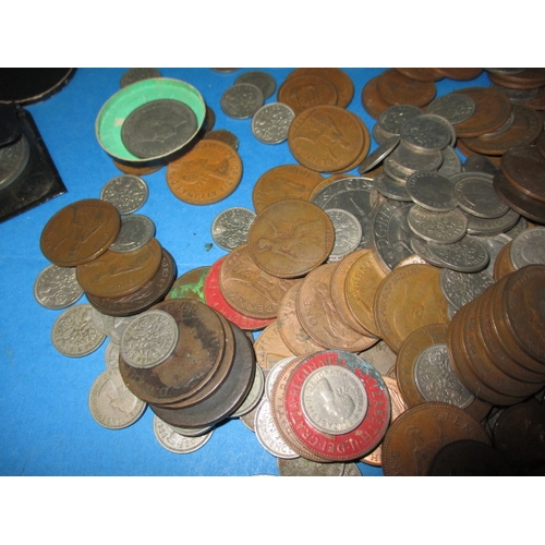 70 - A parcel of mainly pre-decimal vintage coins, to include some silver and part silver examples, all i... 