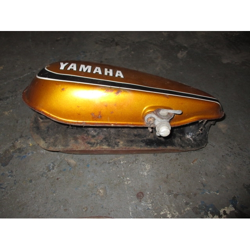 222 - 2 Yamaha motorcycle petrol tanks. Sold as restoration project, age related marks