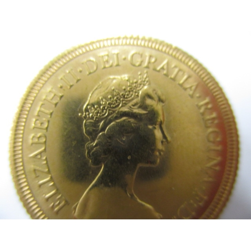 39 - An Elizabeth II gold sovereign dated 1976, a circulated coin with good definition of features