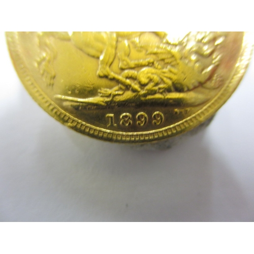 40 - A Victorian gold sovereign dated 1899, a circulated coin with good definition of features