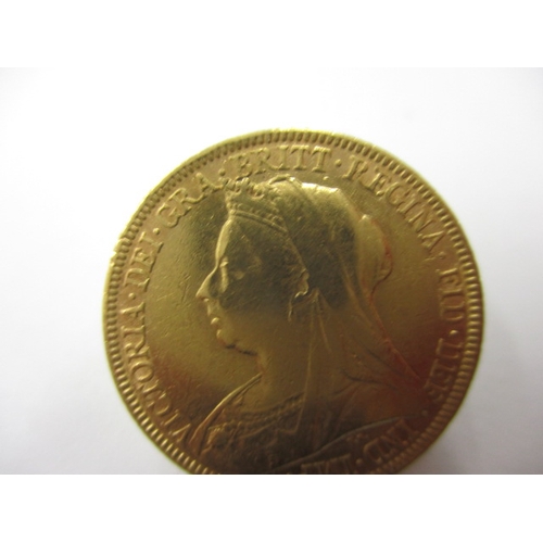 41 - A Victorian gold sovereign dated 1894, a circulated coin with good definition of features