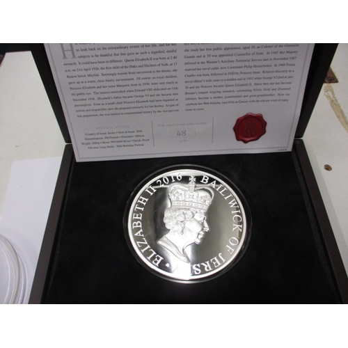 184 - A 2016 commemorative 1kg .999 silver proof coin, in original box with certificate