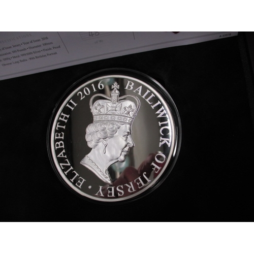 184 - A 2016 commemorative 1kg .999 silver proof coin, in original box with certificate