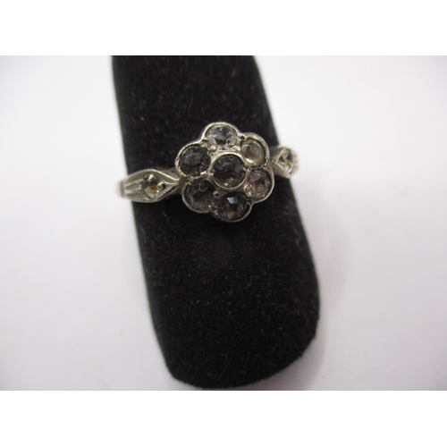 30 - Three vintage dress rings, two 9ct and one 9ct and silver, all in pre-owned condition, approx. gross... 