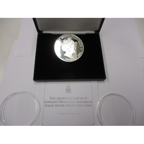 185 - A proof commemorative sterling silver £5 coin, approx. weight 157.5g, limited edition 21/99, in orig... 