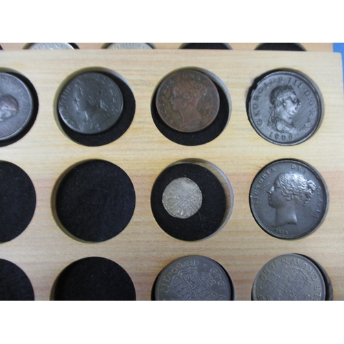 219 - A quantity of Georgian and later collectable coins, to include some sets, all in circulated conditio... 