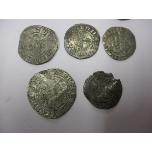 204 - 8 hammered silver coins, to include one short cross example, all in circulated condition, various gr... 