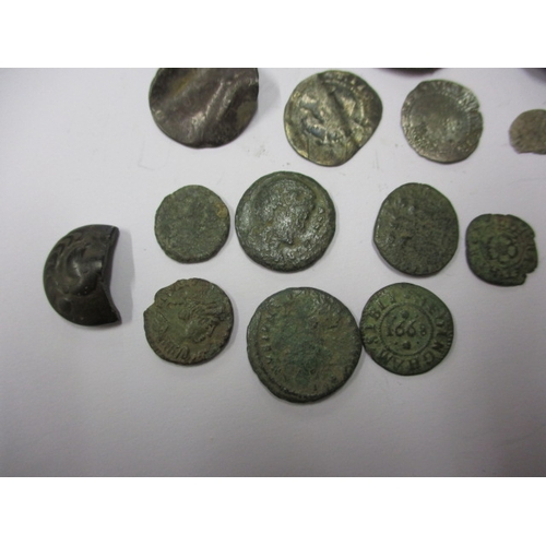 207 - A parcel of Roman and later silver and bronze coins and some tokens, all in circulated condition, va... 