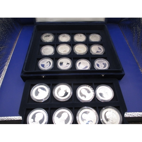 190 - A collection of 20 sterling silver proof £5 coins, each weighing 28.28g in presentation box with cer... 