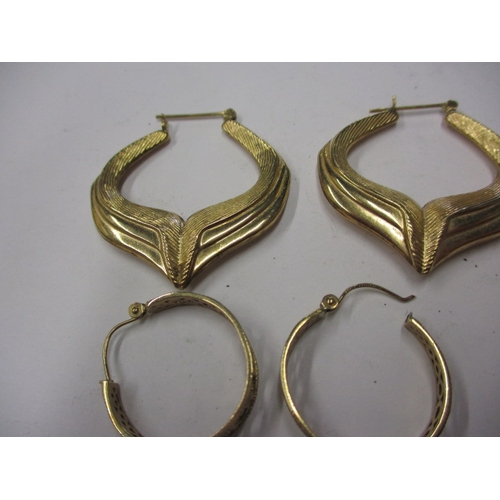 80 - A parcel of 9ct gold jewellery to include a coin ring body and earrings, all in useable pre-owned co... 