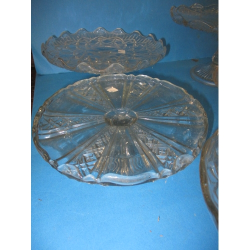 16 - A parcel of vintage glass cake stands, all in used condition with no observed damage