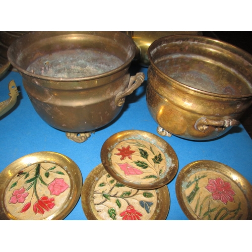 63 - A quantity of brass and metal items, to include an art nouveau planter, all in used condition