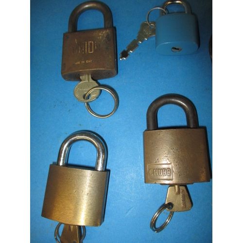 106 - A collection of padlocks, to include examples by Yale and Chubb, all with keys except the combinatio... 