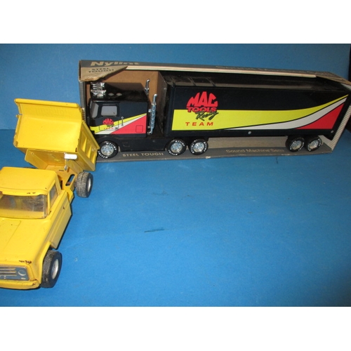 115 - A Mac Tools tin plate articulated truck and a tin plate tipper lorry, The Mac tools is boxed the oth... 