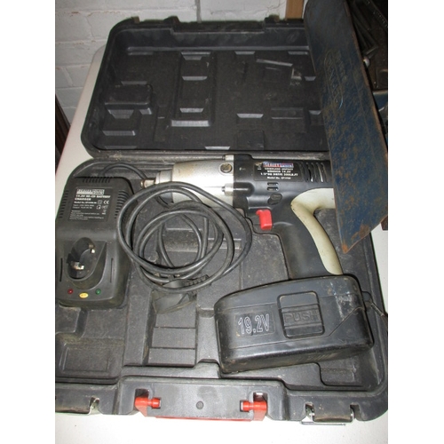 176 - A parcel of mechanics tools and tool boxes, all in used condition