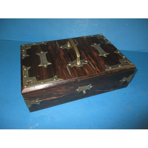 198 - A vintage cigar cigarette box with match holders, double compartments, in good useable pre-owned con... 