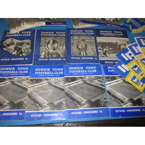 201 - A large quantity of 1960 and later Ipswich Town football club official programmes, all in useable pr... 