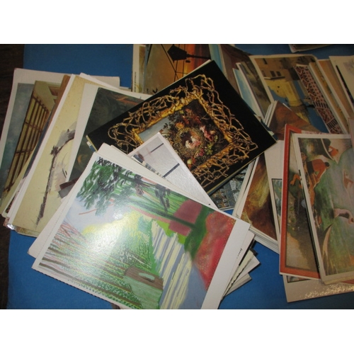 203 - A quantity of vintage postcards, all in used condition