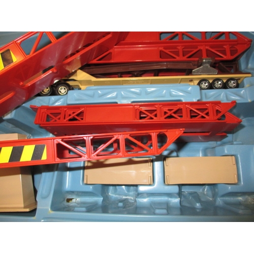 209 - A vintage Matchbox Super-Kings K44 Bridge layer set, in play worn condition with box cover and compa... 