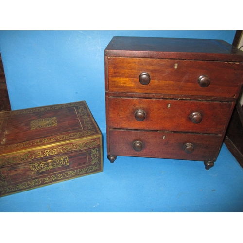 240 - A small desk top chest of 3 drawers and a brass inlaid box, approx. size of chest 39x35x20 cm, in us... 