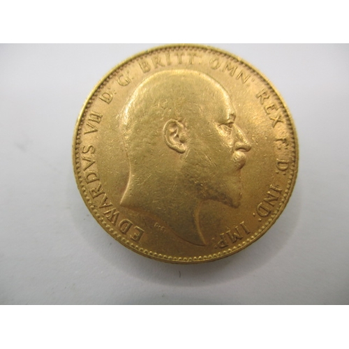 184 - An Edward VII gold sovereign dated 1910, a circulated coin with good definition of features