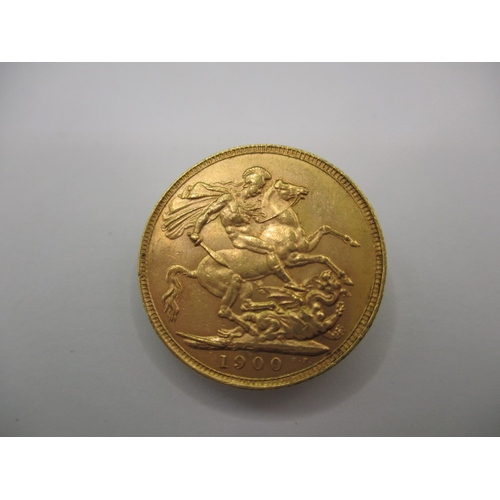 186 - A Victorian gold sovereign dated 1900, a circulated coin with good definition of features