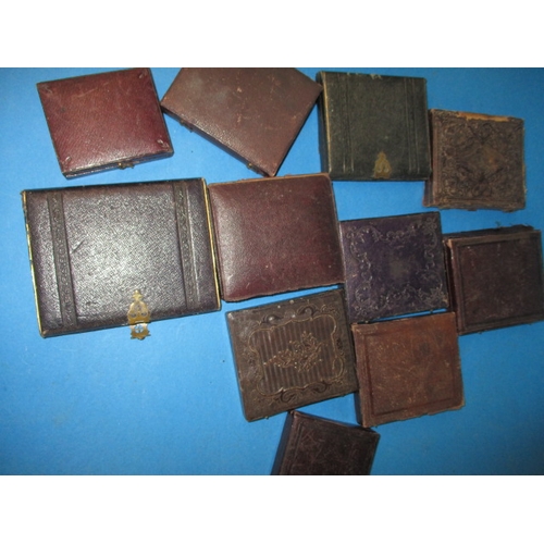 286 - A parcel of antique portrait daguerreotypes and other framed pictures, all in used condition