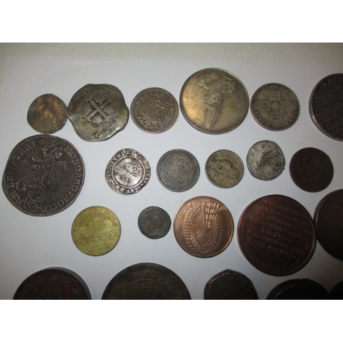 256 - A parcel of antique and later world coins, tokens and medallions, to include silver hammered example... 