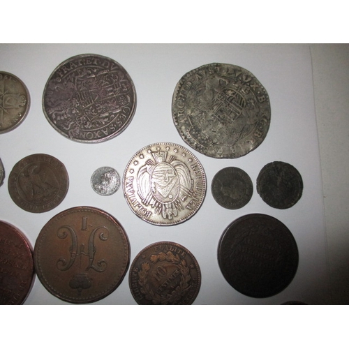 256 - A parcel of antique and later world coins, tokens and medallions, to include silver hammered example... 