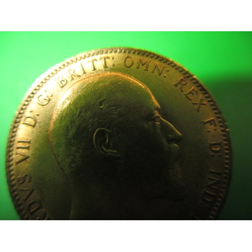 199 - An Edward VII gold sovereign dated 1908, a circulated coin with fine definition of features