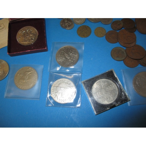 262 - A quantity of vintage world coins, all in circulated condition, approx. gross parcel weight 4.2kg