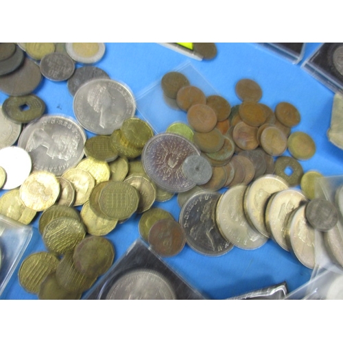 262 - A quantity of vintage world coins, all in circulated condition, approx. gross parcel weight 4.2kg