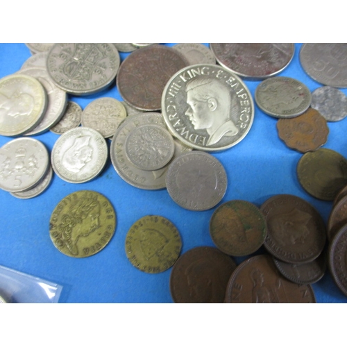 262 - A quantity of vintage world coins, all in circulated condition, approx. gross parcel weight 4.2kg