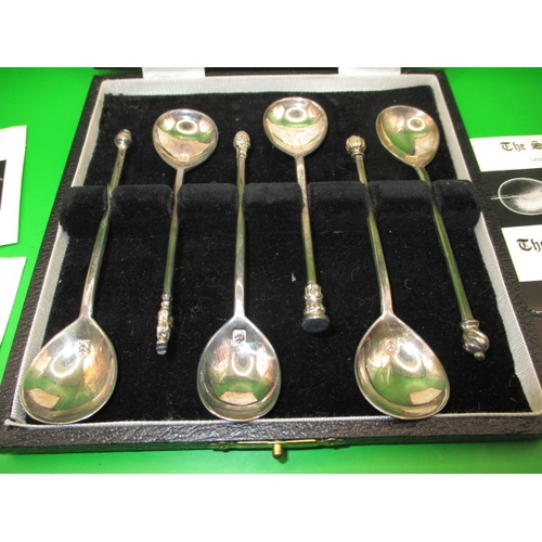 156 - A parcel of silver spoons, to include a boxed set of coffee spoons, approx. gross parcel weight 135g... 