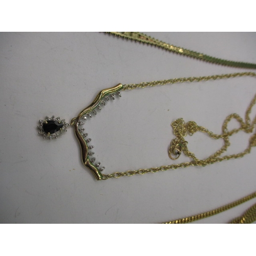 69 - A parcel of vintage gold and yellow metal necklace chains, some marked 375; approx. weight 18.6g oth... 