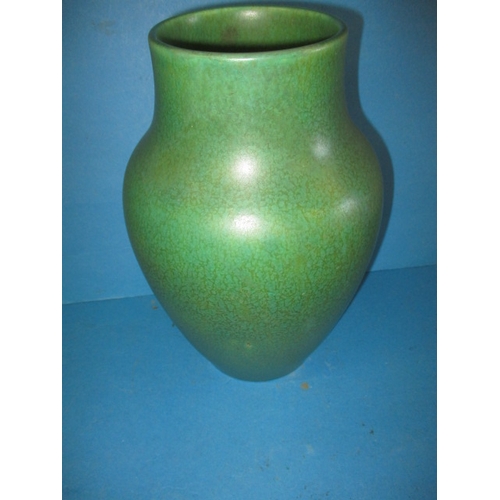 274 - A 1930s Pilkingtons Royal Lancastrian pottery art glaze vase, approx. height 27cm, in good pre-owned... 