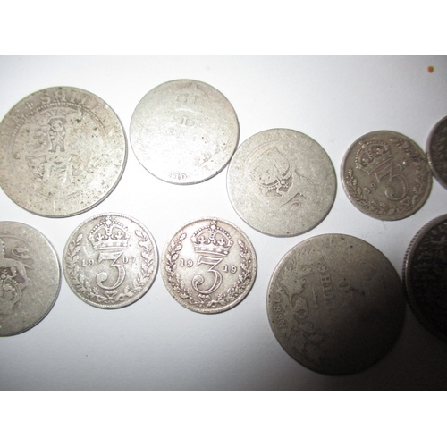 176 - A parcel of vintage coins, to include silver and part-silver examples, all in circulated condition