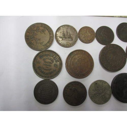 266 - A parcel of vintage coins, tokens, medallions and bank notes, all in circulated condition with come ... 