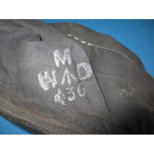 309 - An original 1944 Kangol 7th light infantry parachute battalion maroon beret, no cap badge, in good u... 