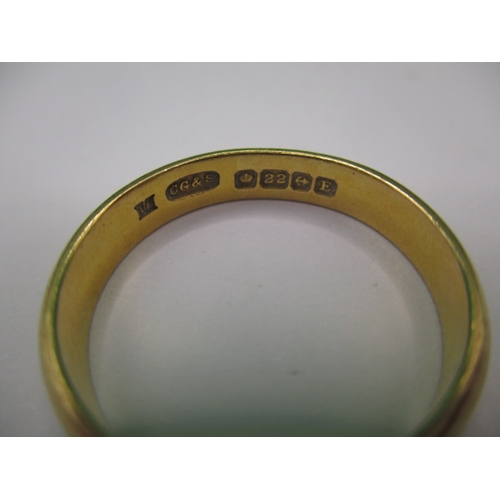 40 - A 22ct yellow gold wedding band, approx. ring size ‘Q’, approx. width 4mm, approx. weight 4.8g in us... 