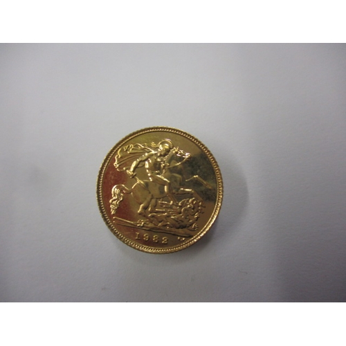 252 - A Elizabeth II gold half sovereign dated 1982, an uncirculated coin