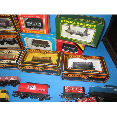 15 - A quantity of ‘00’ gauge model railway items, to include Locos rollingstock and track accessories, a... 