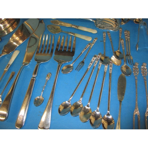 58 - A quantity of vintage plated items, to include a dish ring and ladles, all in useable pre-owned cond... 