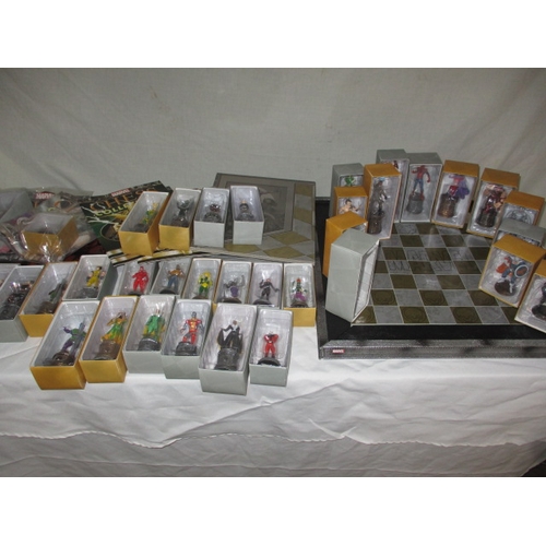 99 - Marvel Eaglemoss chess collection, to include 38 figures, magazines, folders and playing board, all ... 