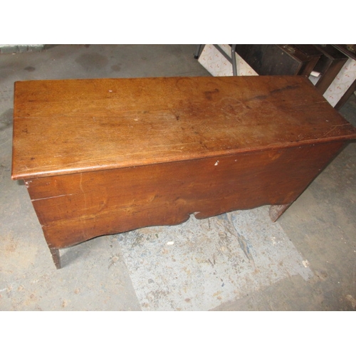 115 - An antique elm coffer with candle-box, would benefit from restoration. Approximate sizes, length 108... 